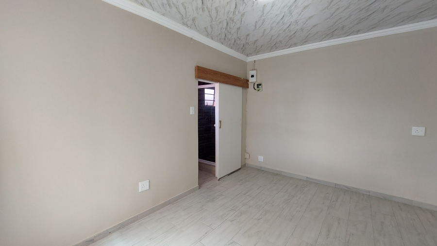 5 Bedroom Property for Sale in Ravensmead Western Cape
